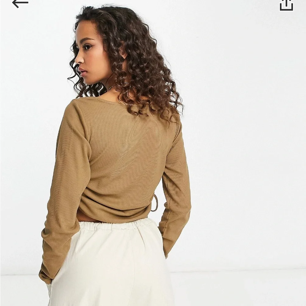 Side Runched Ribbed Top - Picture 2 of 3